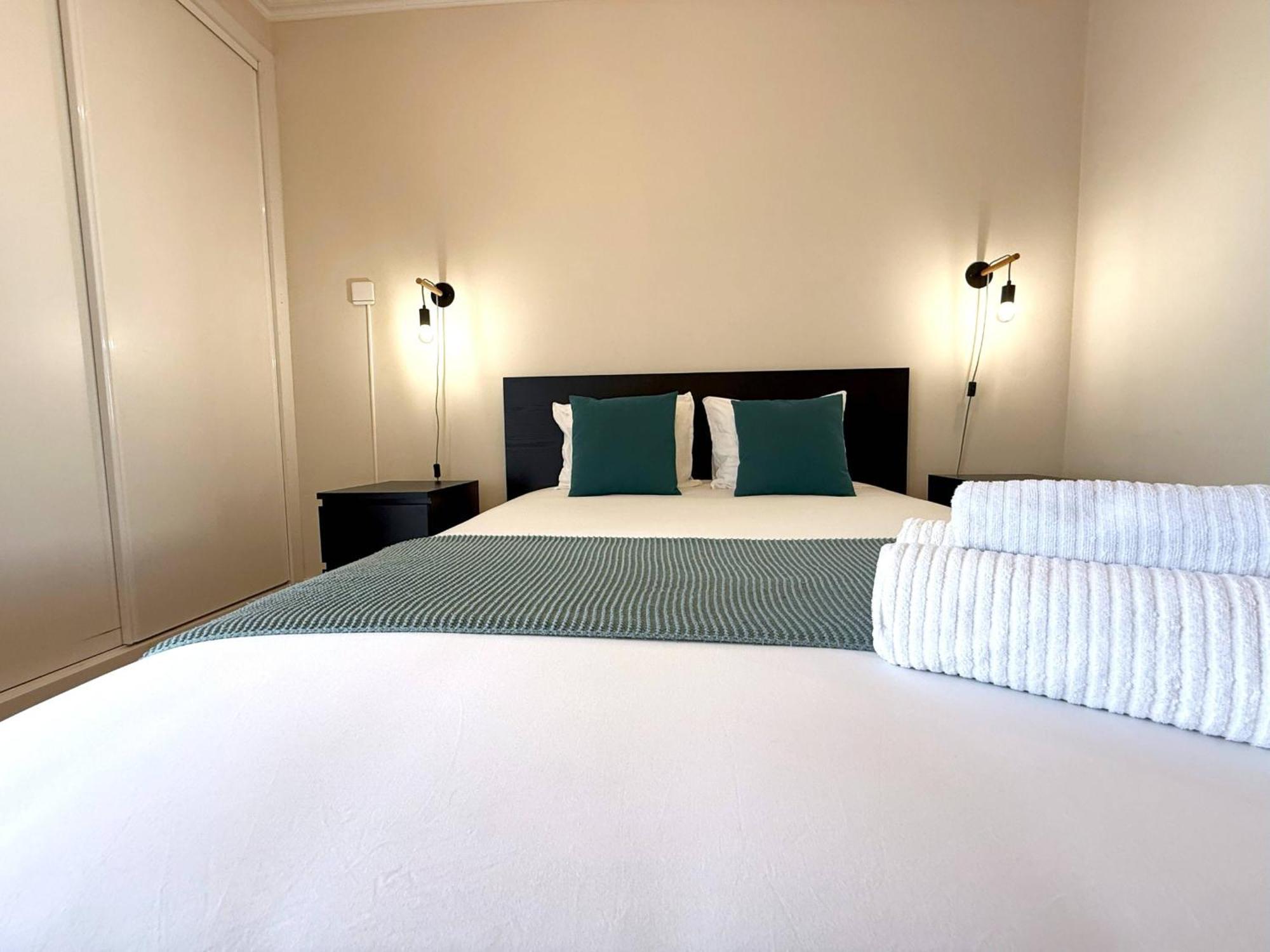Luxe Condo With Pool, Airco And Seaview Balcony - Go4Portugal - Albufeira Exteriör bild