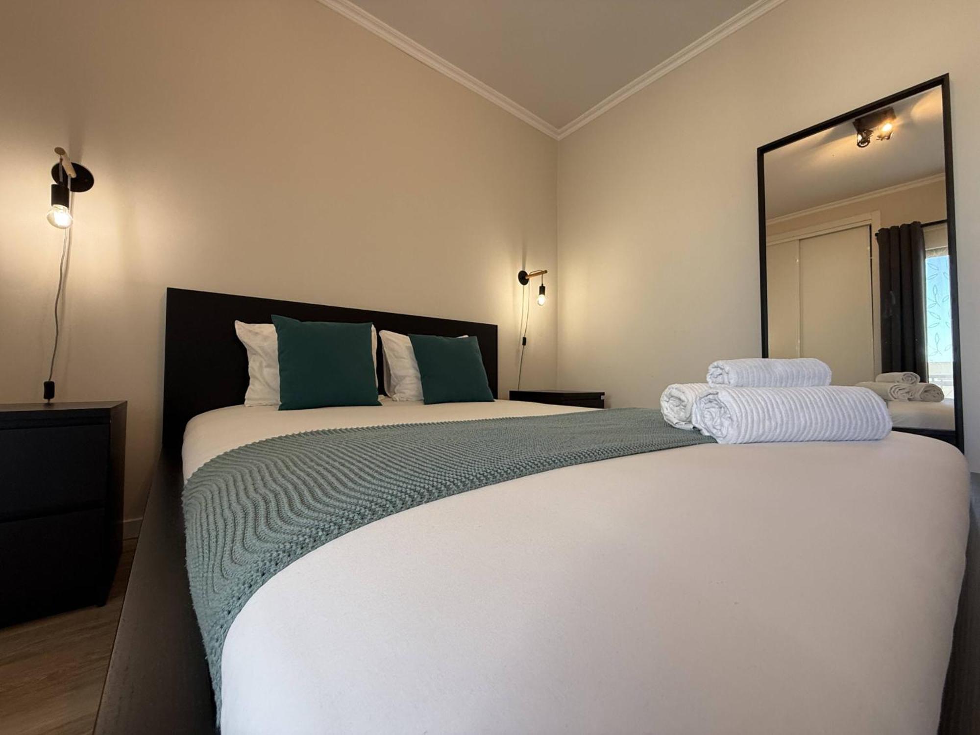 Luxe Condo With Pool, Airco And Seaview Balcony - Go4Portugal - Albufeira Exteriör bild