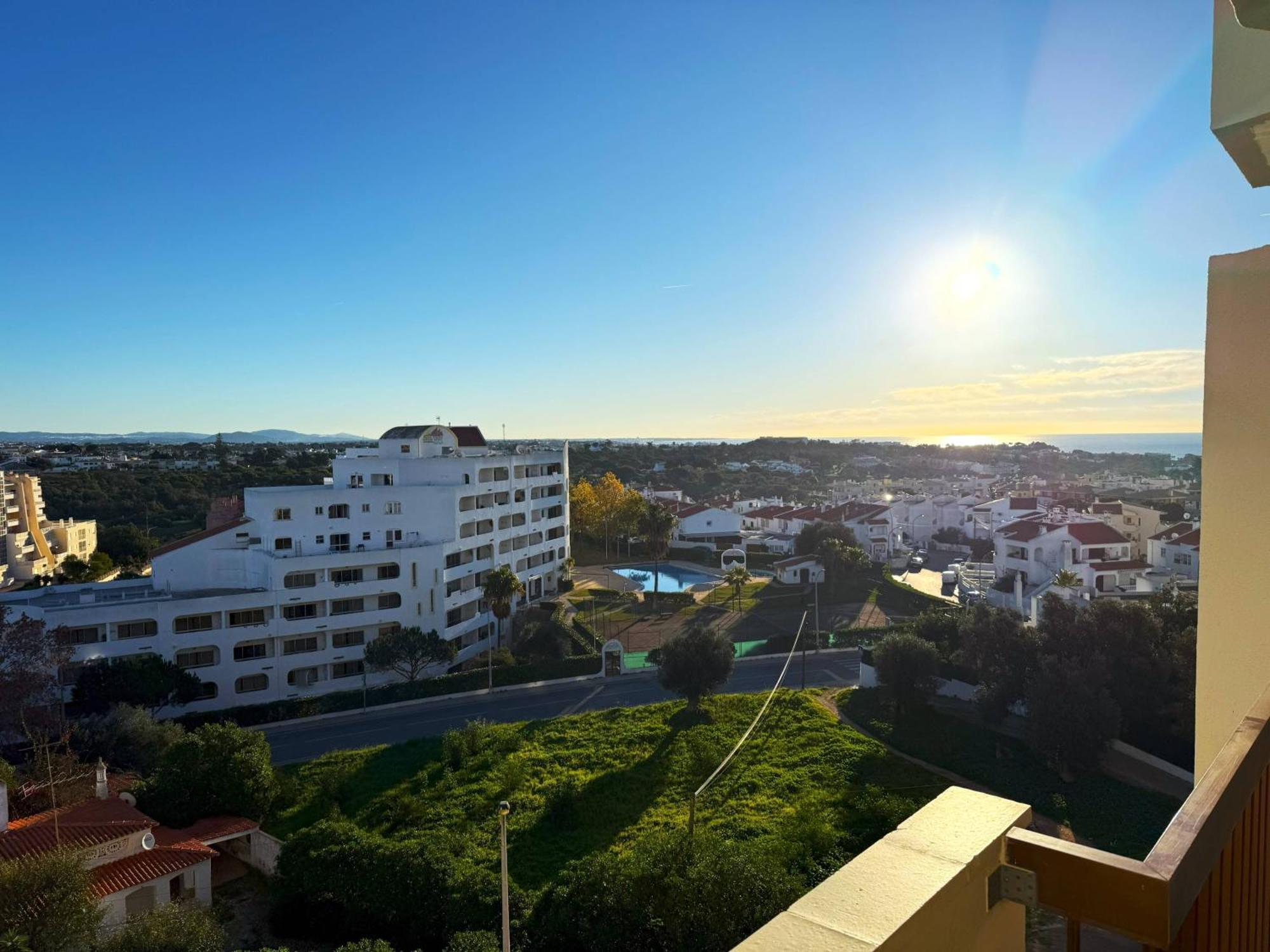 Luxe Condo With Pool, Airco And Seaview Balcony - Go4Portugal - Albufeira Exteriör bild