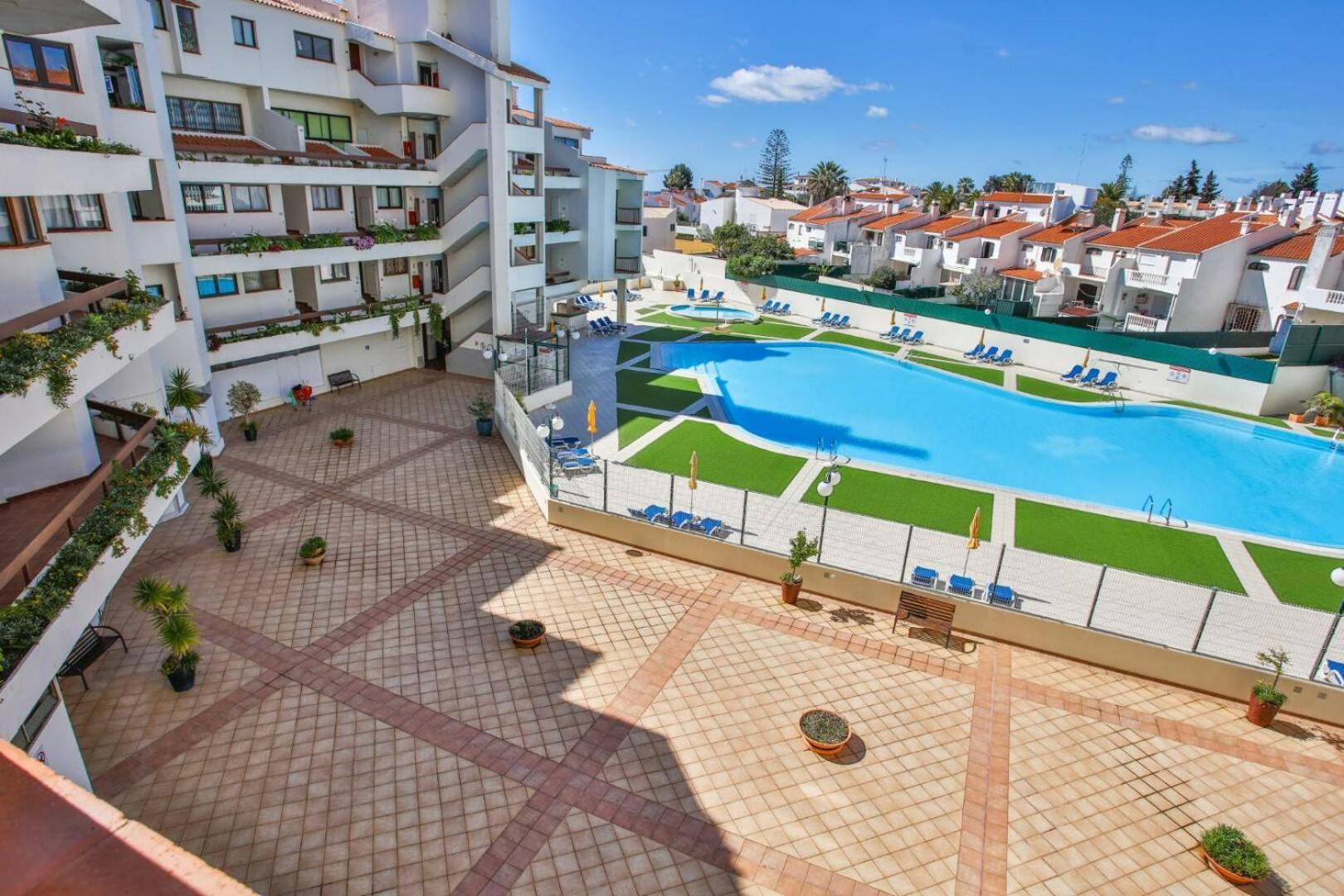 Luxe Condo With Pool, Airco And Seaview Balcony - Go4Portugal - Albufeira Exteriör bild